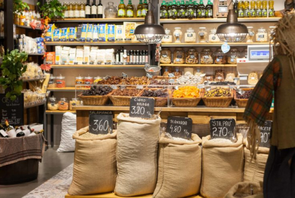 porta novau en el Mercat del Ninot